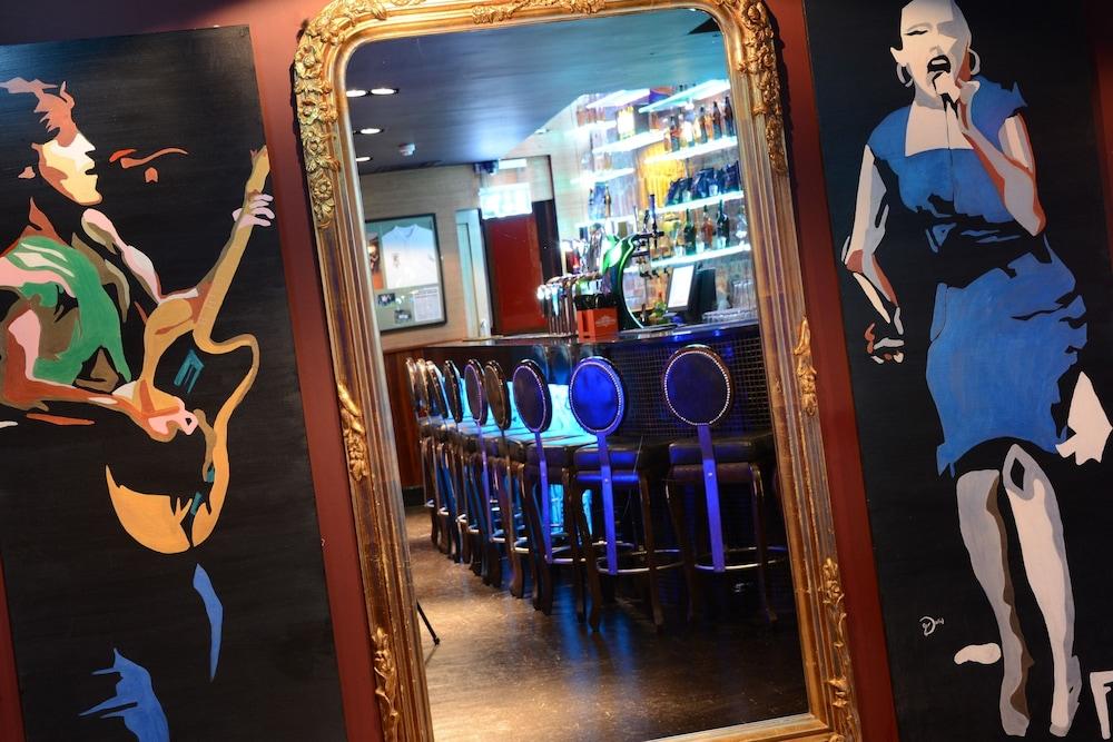 Treacy'S Hotel Wexford Енискорти Екстериор снимка