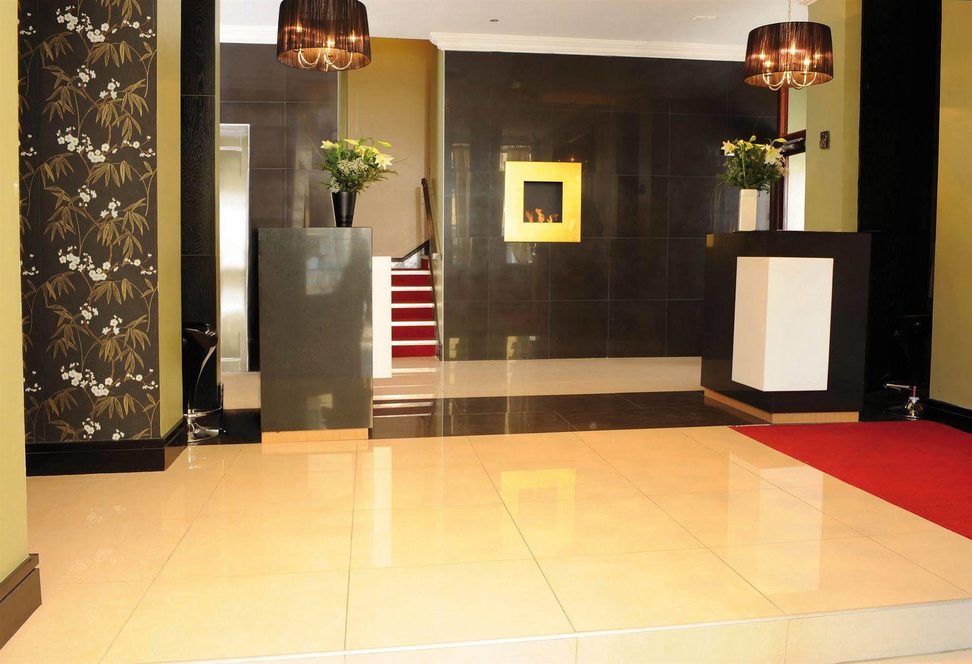 Treacy'S Hotel Wexford Енискорти Екстериор снимка
